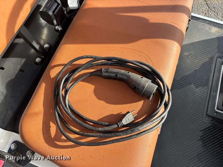 image for item EN5947 Icon LT-B627.H8-C0M golf cart