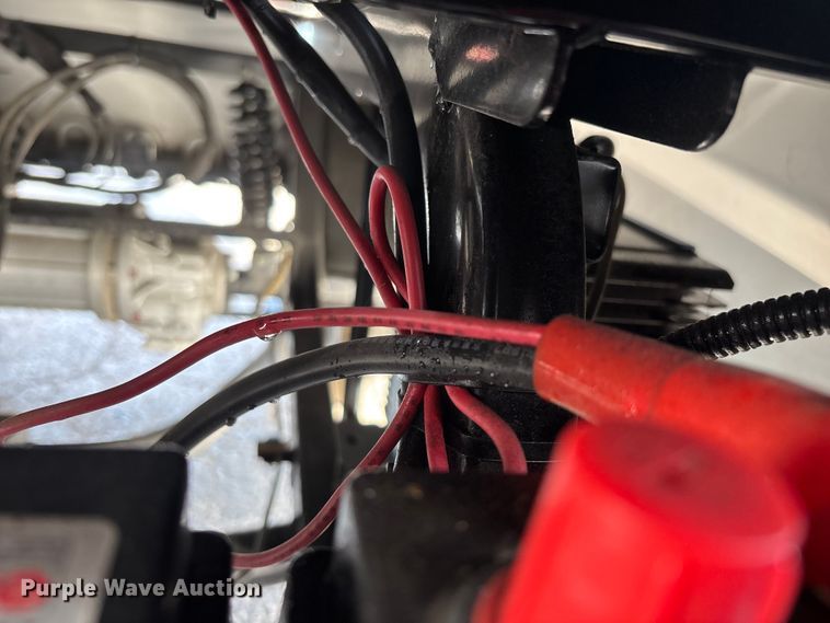 image for item EN5947 Icon LT-B627.H8-C0M golf cart