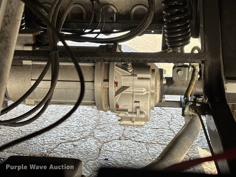 image for item EN5947 Icon LT-B627.H8-C0M golf cart