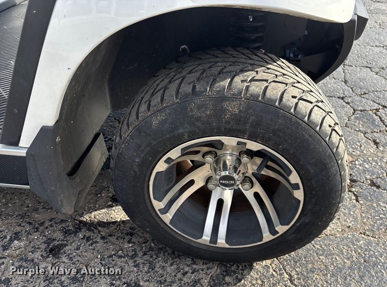 image for item EN5947 Icon LT-B627.H8-C0M golf cart