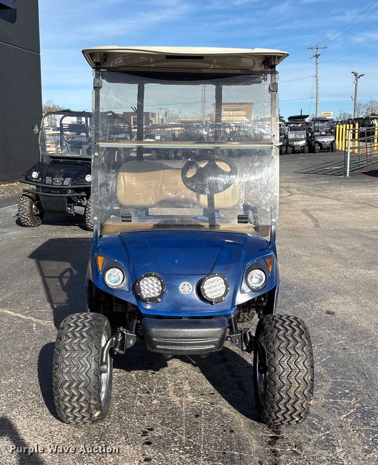 image for item EN5948 Yamaha golf cart