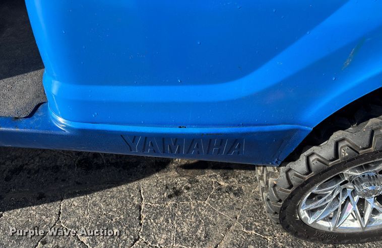 image for item EN5948 Yamaha golf cart