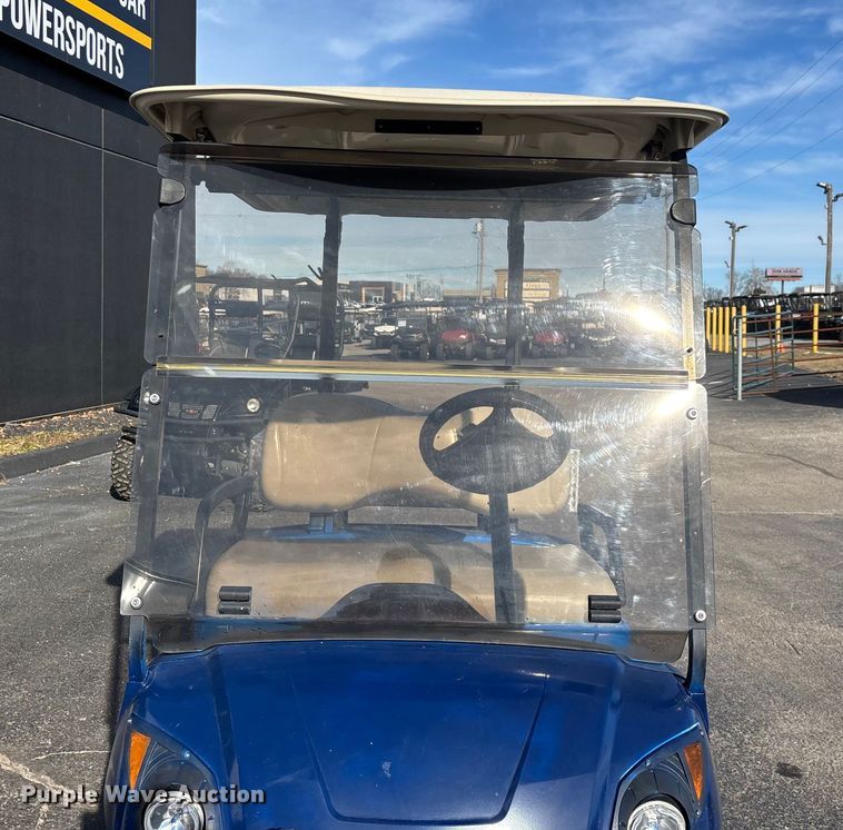image for item EN5948 Yamaha golf cart