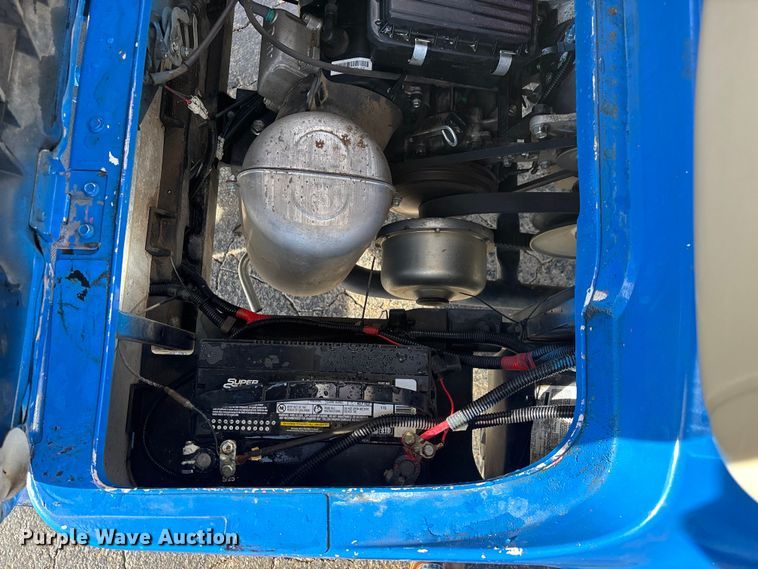 image for item EN5948 Yamaha golf cart