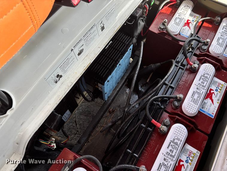 image for item EN5949 Icon LT-A617.2 golf cart