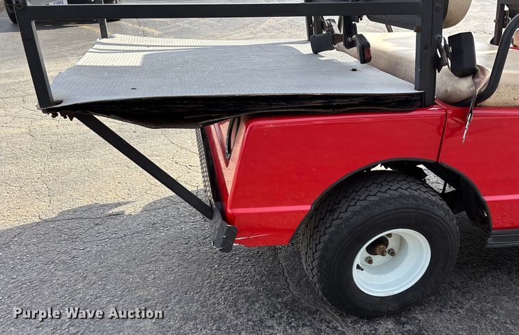 image for item EN5951 Columbia golf cart