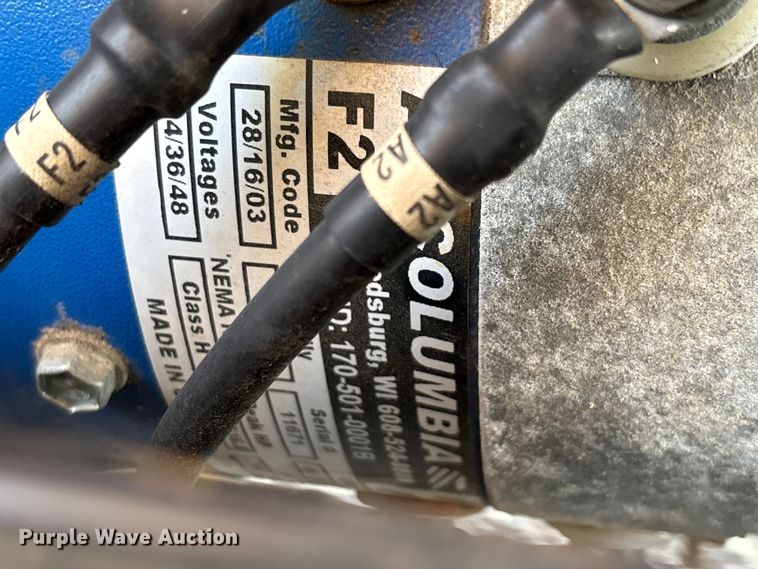 image for item EN5951 Columbia golf cart