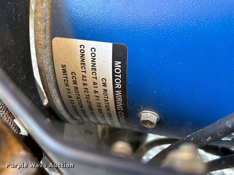 image for item EN5951 Columbia golf cart