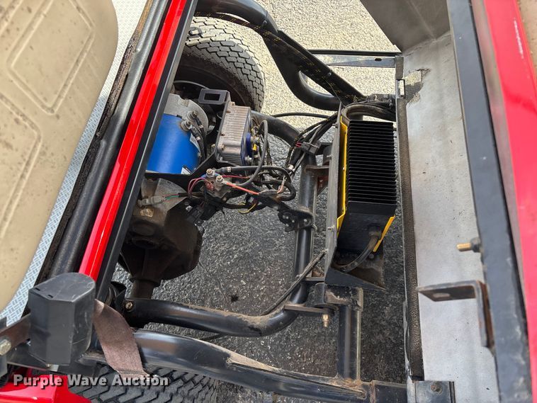 image for item EN5951 Columbia golf cart