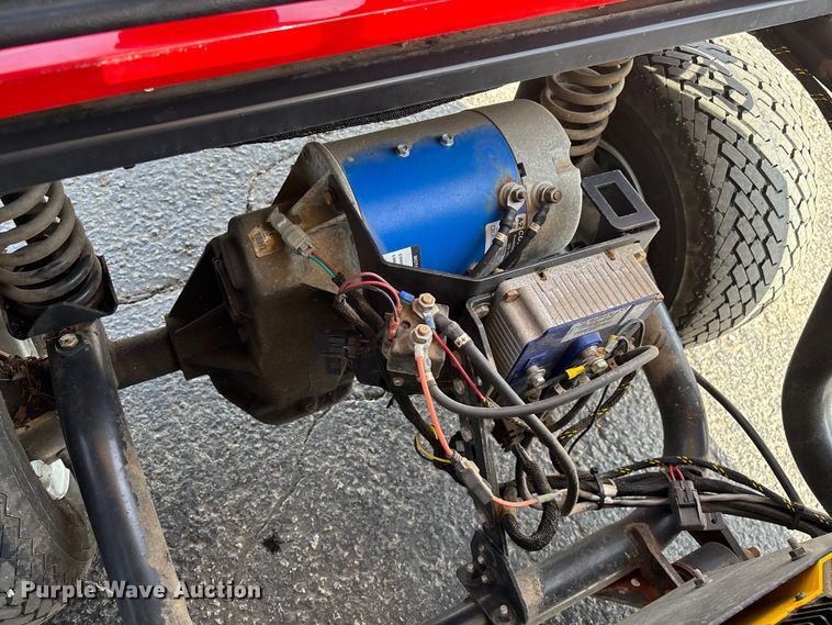 image for item EN5951 Columbia golf cart