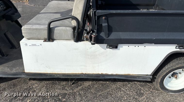 image for item EN5952 Columbia golf cart