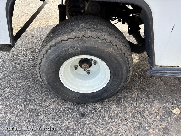 image for item EN5952 Columbia golf cart