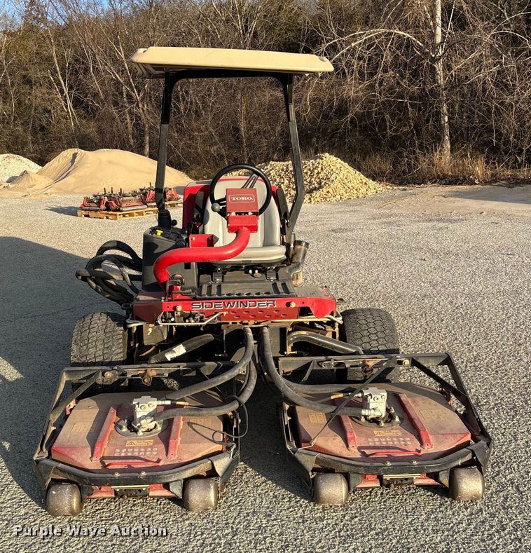 image for item EN5957 Toro Groundsmaster 3500 D Sidewinder greens mower
