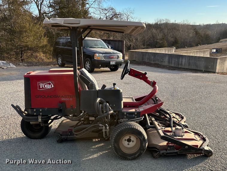 image for item EN5957 Toro Groundsmaster 3500 D Sidewinder greens mower