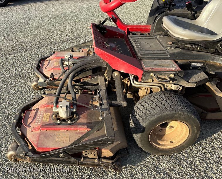 image for item EN5957 Toro Groundsmaster 3500 D Sidewinder greens mower