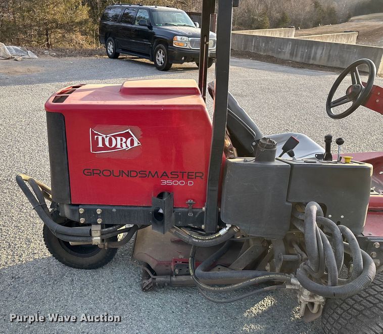 image for item EN5957 Toro Groundsmaster 3500 D Sidewinder greens mower