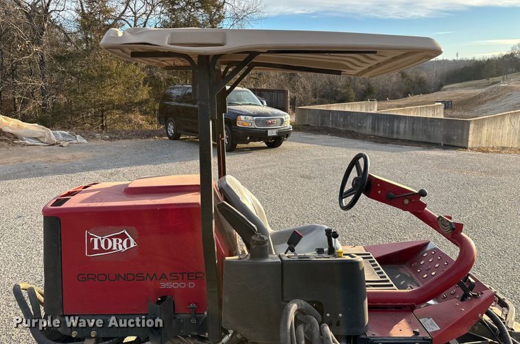 image for item EN5957 Toro Groundsmaster 3500 D Sidewinder greens mower