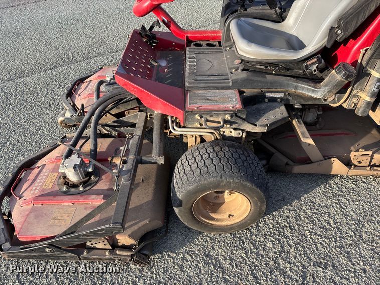 image for item EN5957 Toro Groundsmaster 3500 D Sidewinder greens mower