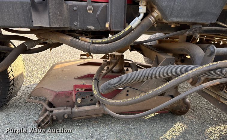 image for item EN5957 Toro Groundsmaster 3500 D Sidewinder greens mower