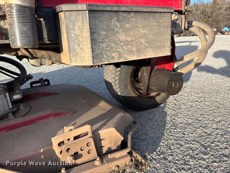 image for item EN5957 Toro Groundsmaster 3500 D Sidewinder greens mower