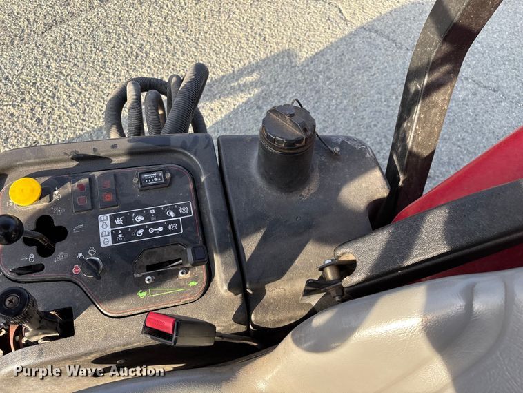 image for item EN5957 Toro Groundsmaster 3500 D Sidewinder greens mower