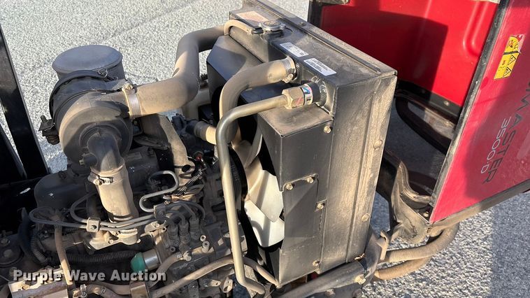 image for item EN5957 Toro Groundsmaster 3500 D Sidewinder greens mower