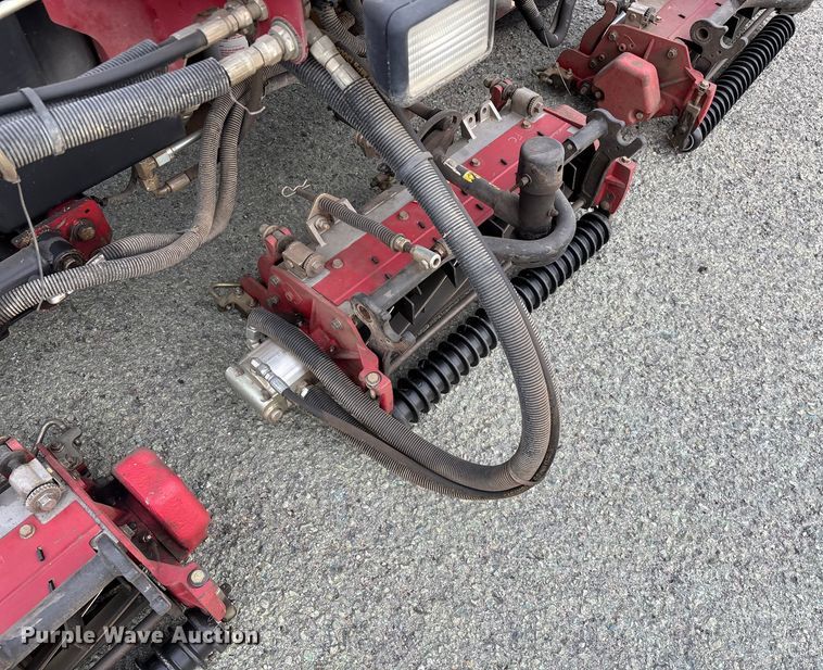 image for item EN5958 Toro Reelmaster 5610 CrossTrax AWD greens mower