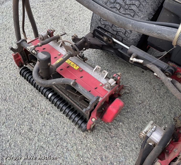 image for item EN5958 Toro Reelmaster 5610 CrossTrax AWD greens mower