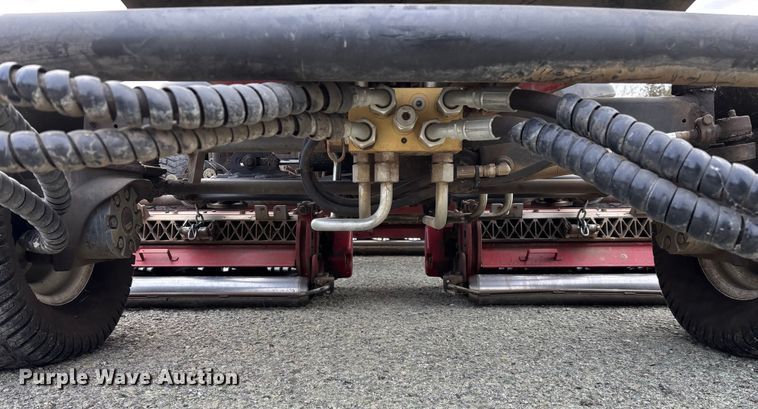 image for item EN5958 Toro Reelmaster 5610 CrossTrax AWD greens mower