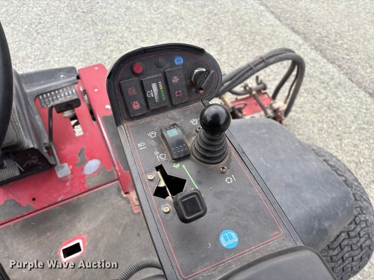 image for item EN5958 Toro Reelmaster 5610 CrossTrax AWD greens mower