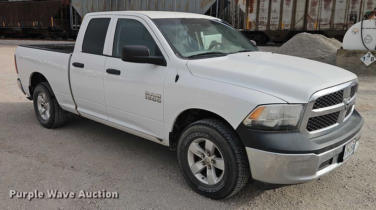 image for item EO4918 2015 RAM 1500 Ext. Cab pickup truck