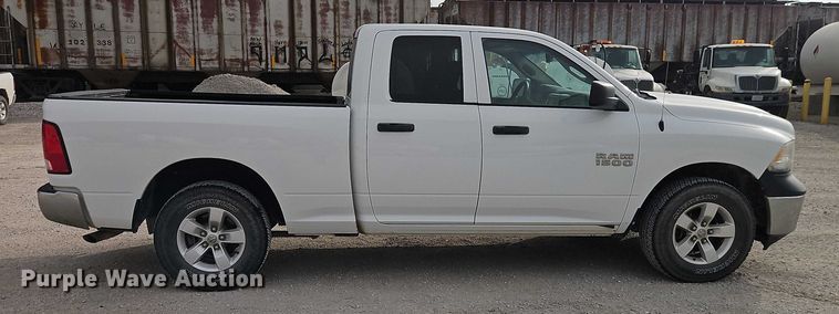 image for item EO4918 2015 RAM 1500 Ext. Cab pickup truck