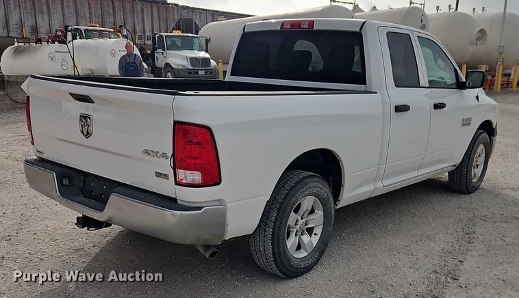 image for item EO4918 2015 RAM 1500 Ext. Cab pickup truck