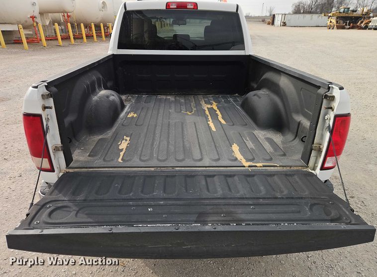 image for item EO4918 2015 RAM 1500 Ext. Cab pickup truck