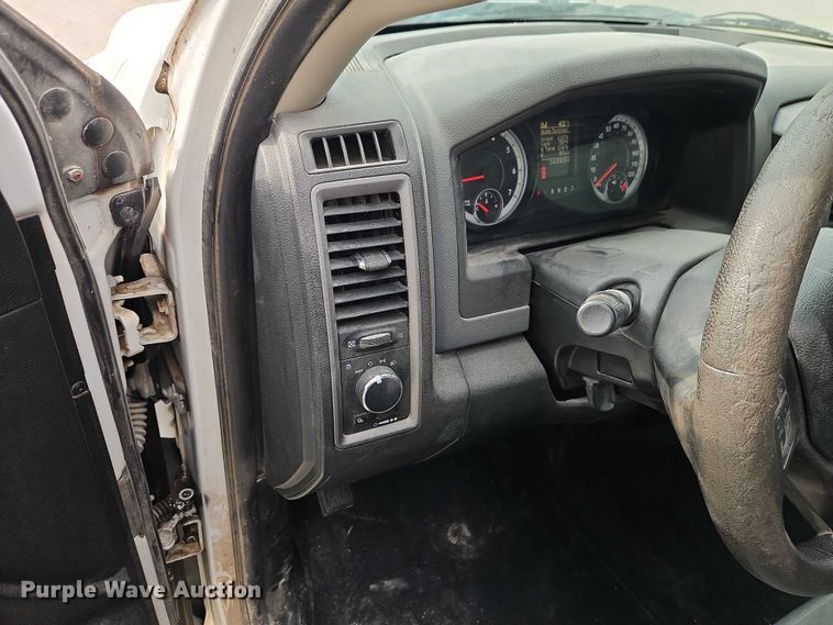 image for item EO4918 2015 RAM 1500 Ext. Cab pickup truck