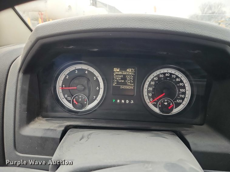 image for item EO4918 2015 RAM 1500 Ext. Cab pickup truck