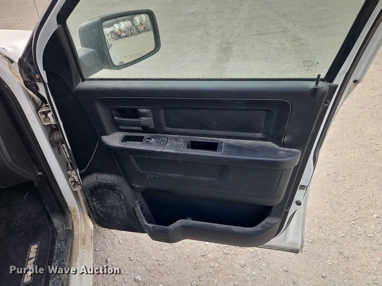 image for item EO4918 2015 RAM 1500 Ext. Cab pickup truck