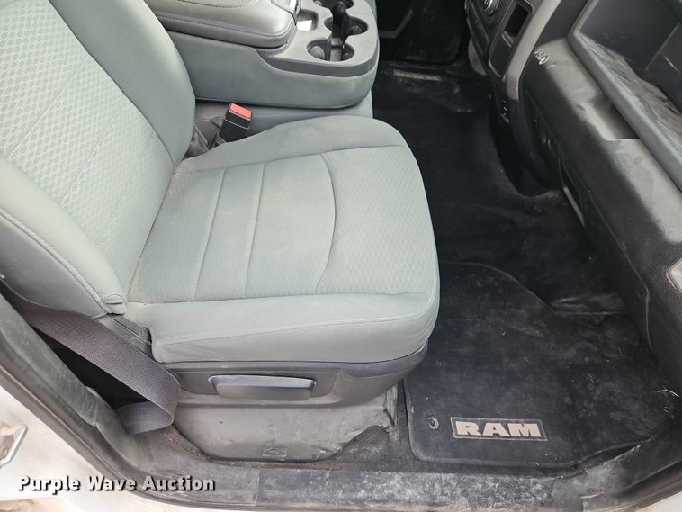 image for item EO4918 2015 RAM 1500 Ext. Cab pickup truck