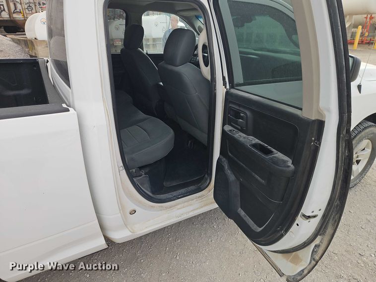 image for item EO4918 2015 RAM 1500 Ext. Cab pickup truck