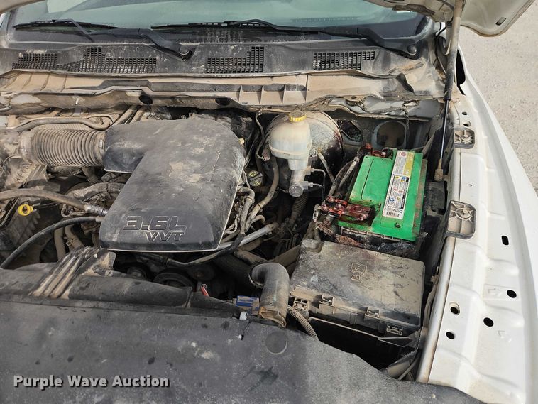 image for item EO4918 2015 RAM 1500 Ext. Cab pickup truck