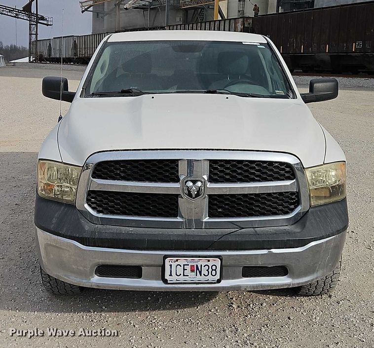 image for item EO4919 2013 RAM 1500 Ext. Cab pickup truck