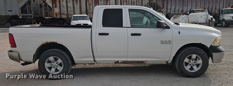 image for item EO4919 2013 RAM 1500 Ext. Cab pickup truck