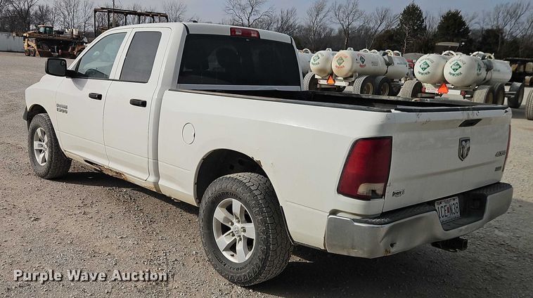 image for item EO4919 2013 RAM 1500 Ext. Cab pickup truck