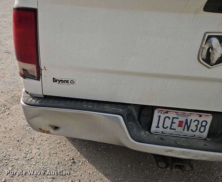 image for item EO4919 2013 RAM 1500 Ext. Cab pickup truck