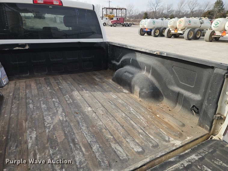 image for item EO4919 2013 RAM 1500 Ext. Cab pickup truck