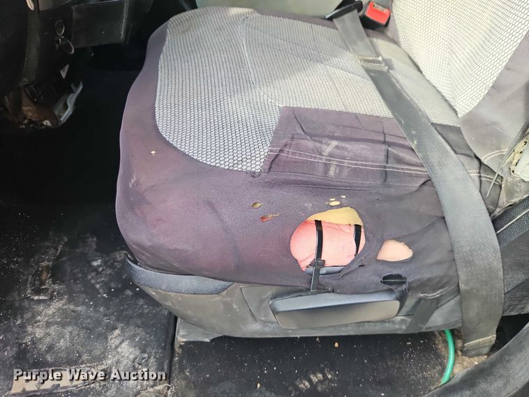 image for item EO4919 2013 RAM 1500 Ext. Cab pickup truck