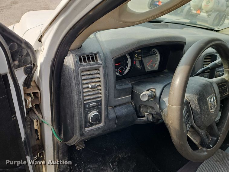 image for item EO4919 2013 RAM 1500 Ext. Cab pickup truck