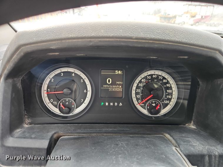 image for item EO4919 2013 RAM 1500 Ext. Cab pickup truck