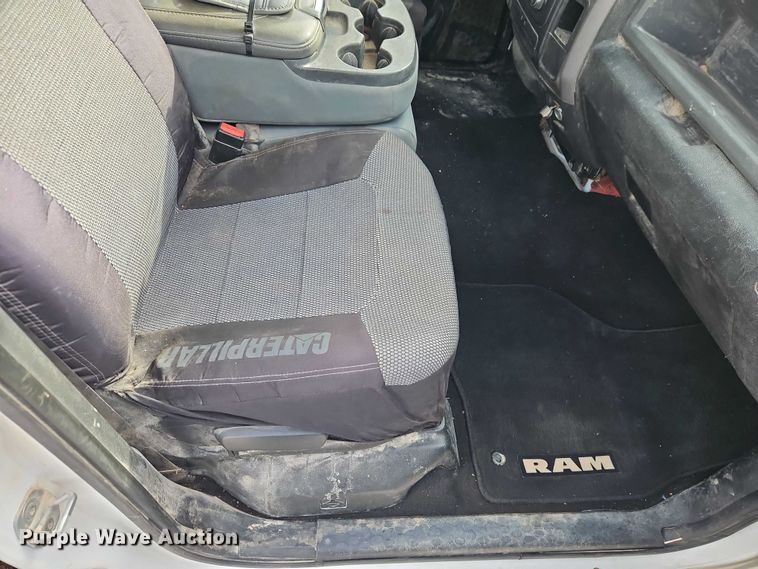 image for item EO4919 2013 RAM 1500 Ext. Cab pickup truck