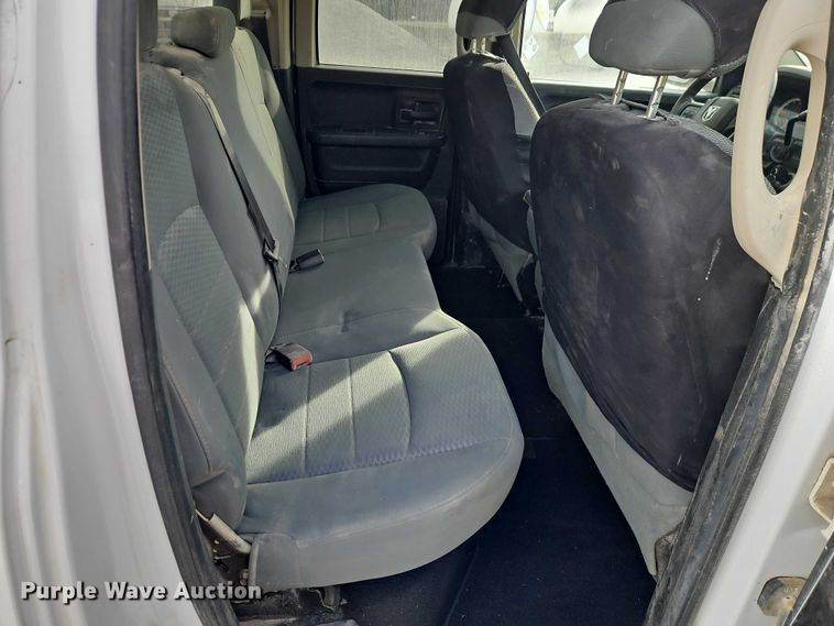 image for item EO4919 2013 RAM 1500 Ext. Cab pickup truck